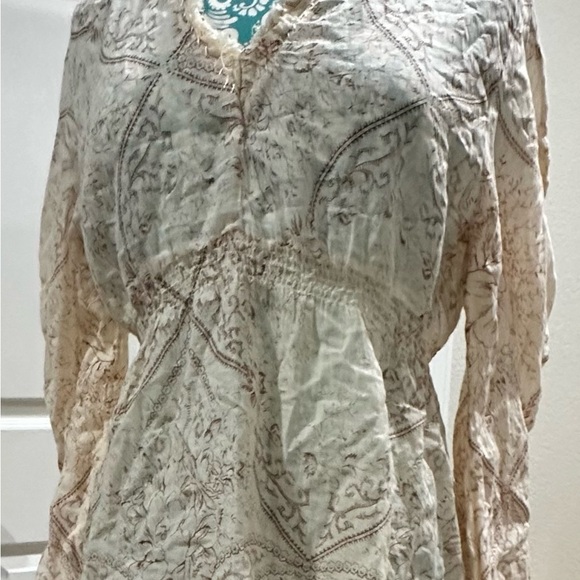 Elegant Cream and Brown Floral Blouse. 100% cotton - Picture 5 of 7